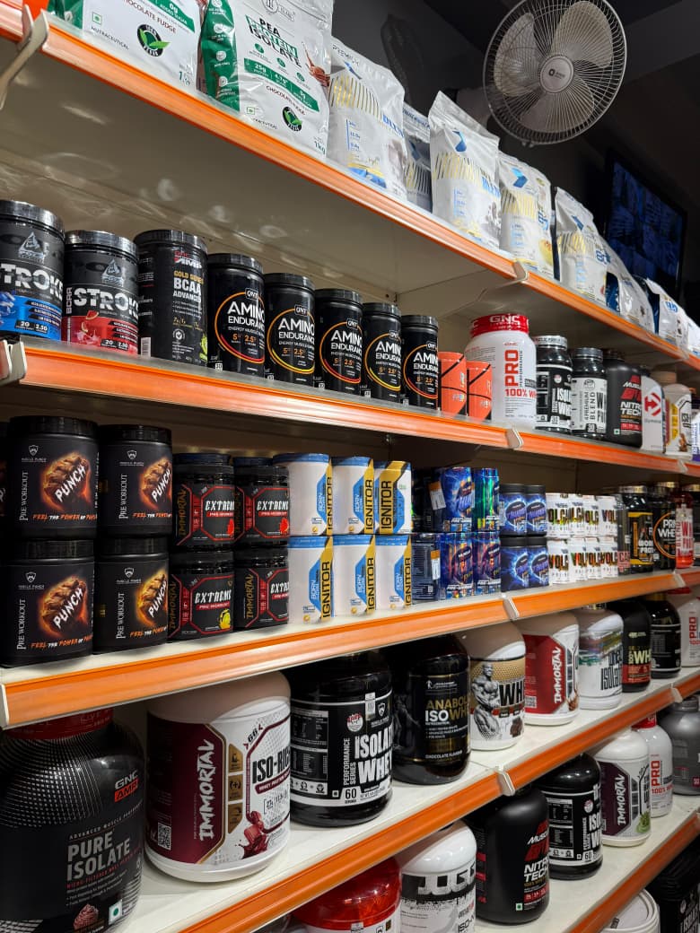 Nutrizone supplement store in Delhi with gym nutrition products
